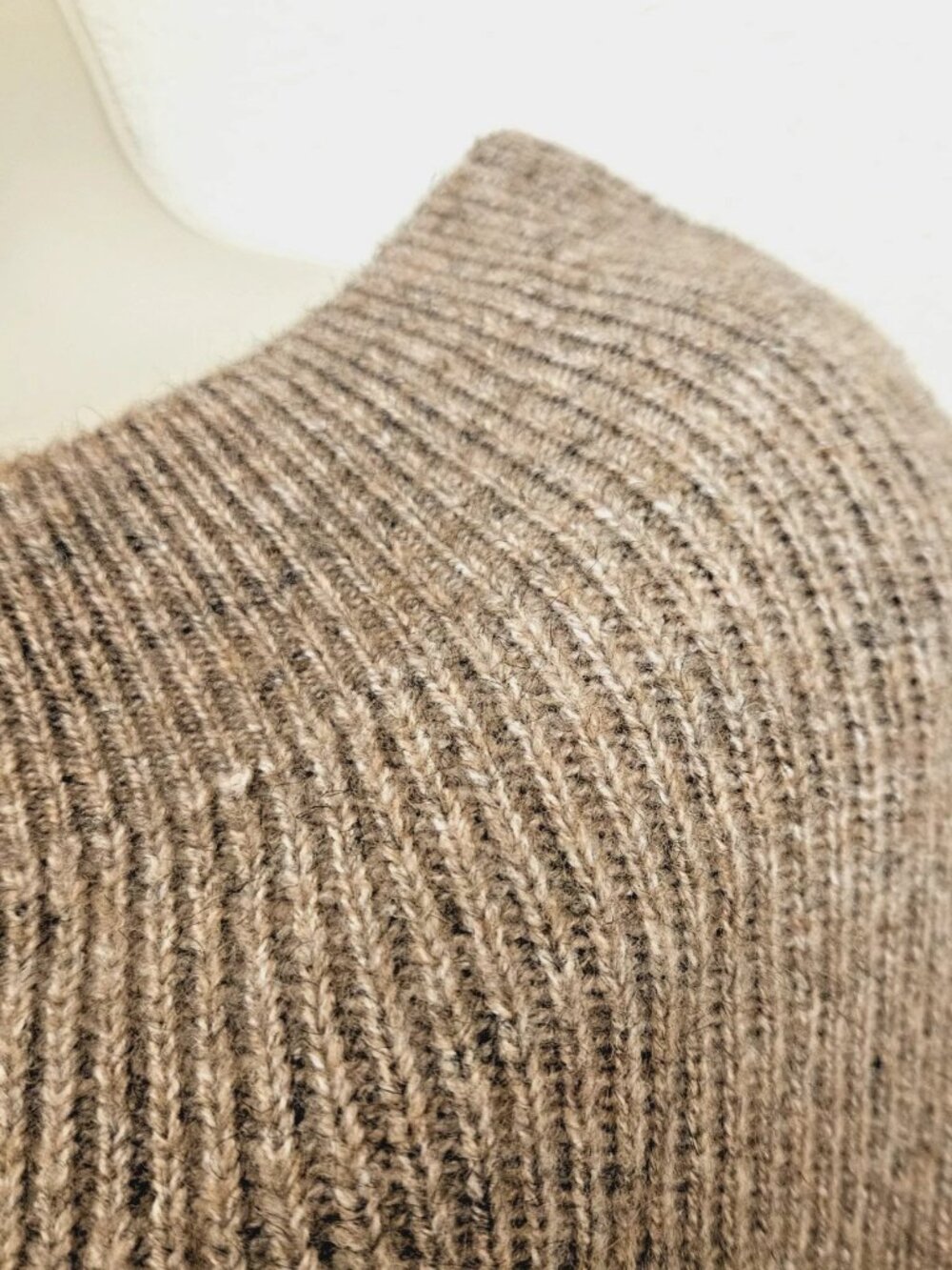 NEW Zara Asymmetrical Sleeveless Knit Sweater Vest Size S Oatmeal Brown NWT - Picture 4 of 8